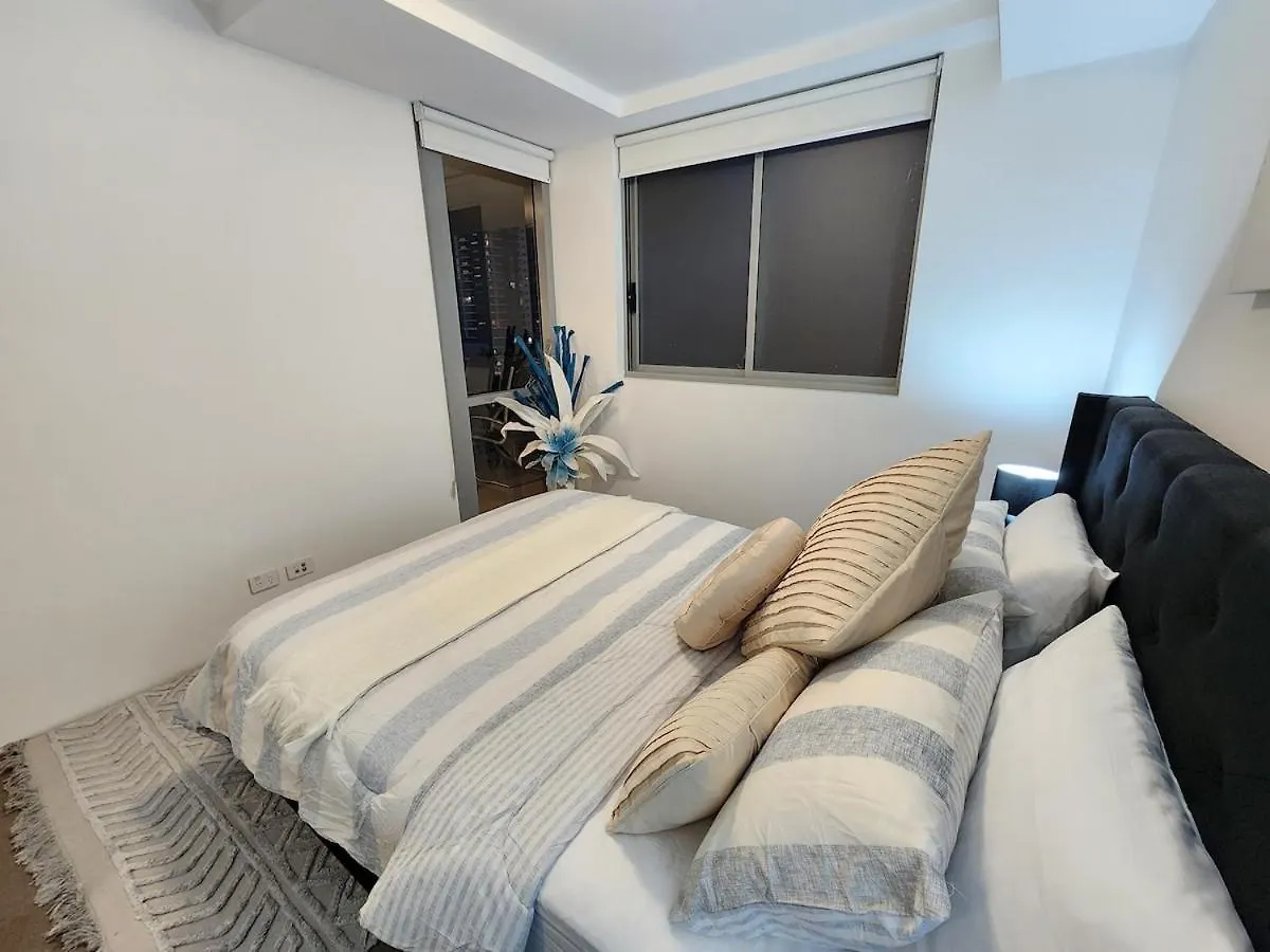 Apartment Luxury 2 Bedroom Apt Near South Bank With Free Car Park, Pool, City Views And Sofa Bed Brisbane Australia