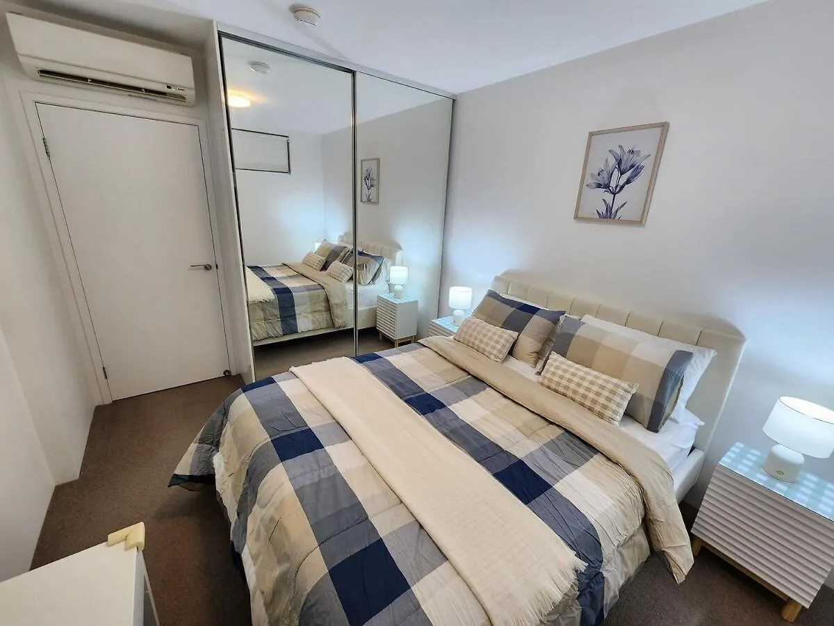 Apartment Luxury 2 Bedroom Apt Near South Bank With Free Car Park, Pool, City Views And Sofa Bed Brisbane Australia